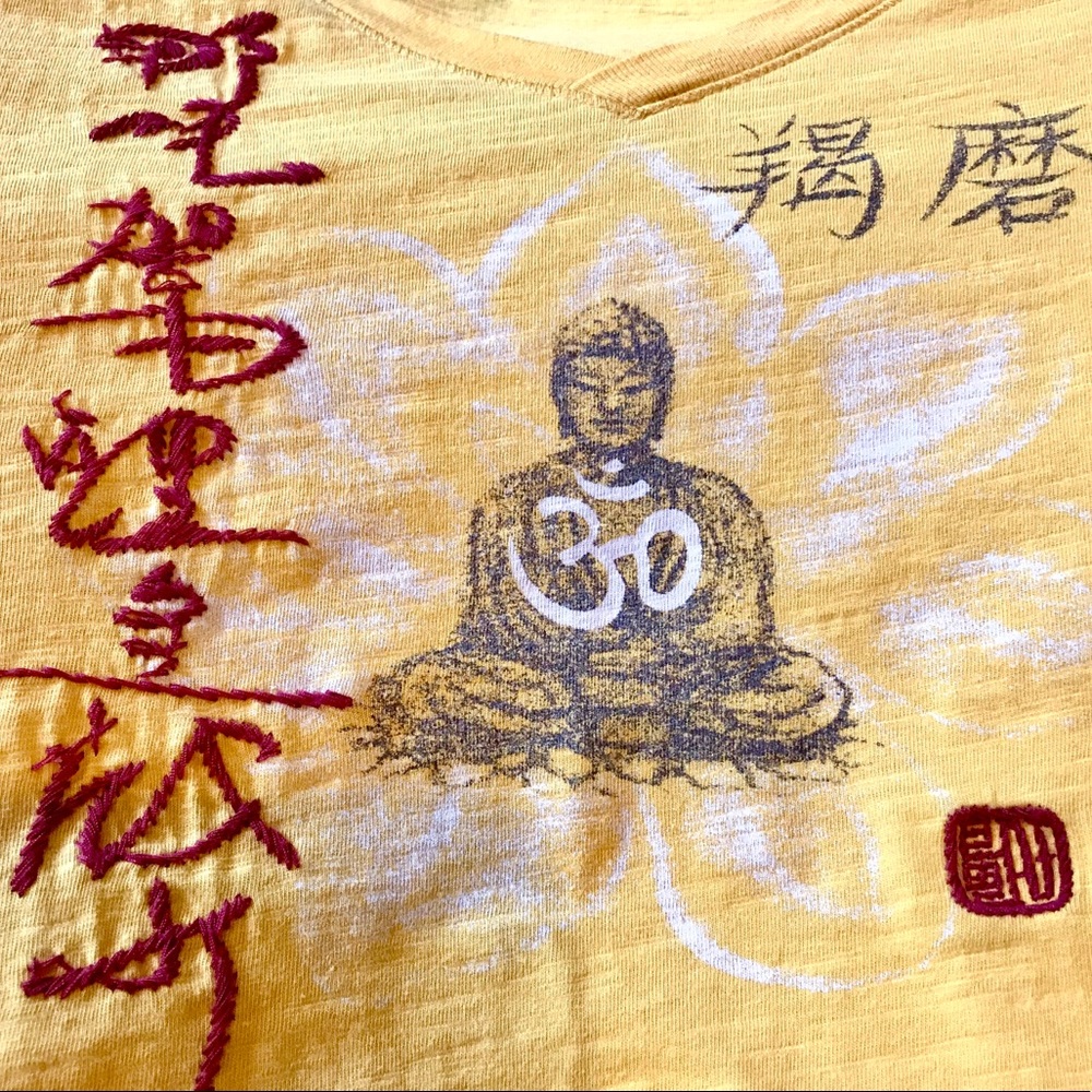 Buddha T-shirt with Embroidery - size L